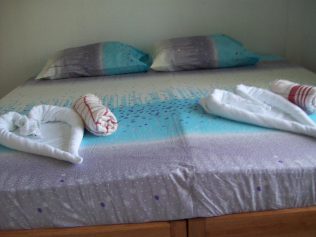 Charm Guest House Puerto Princesa Habitación foto