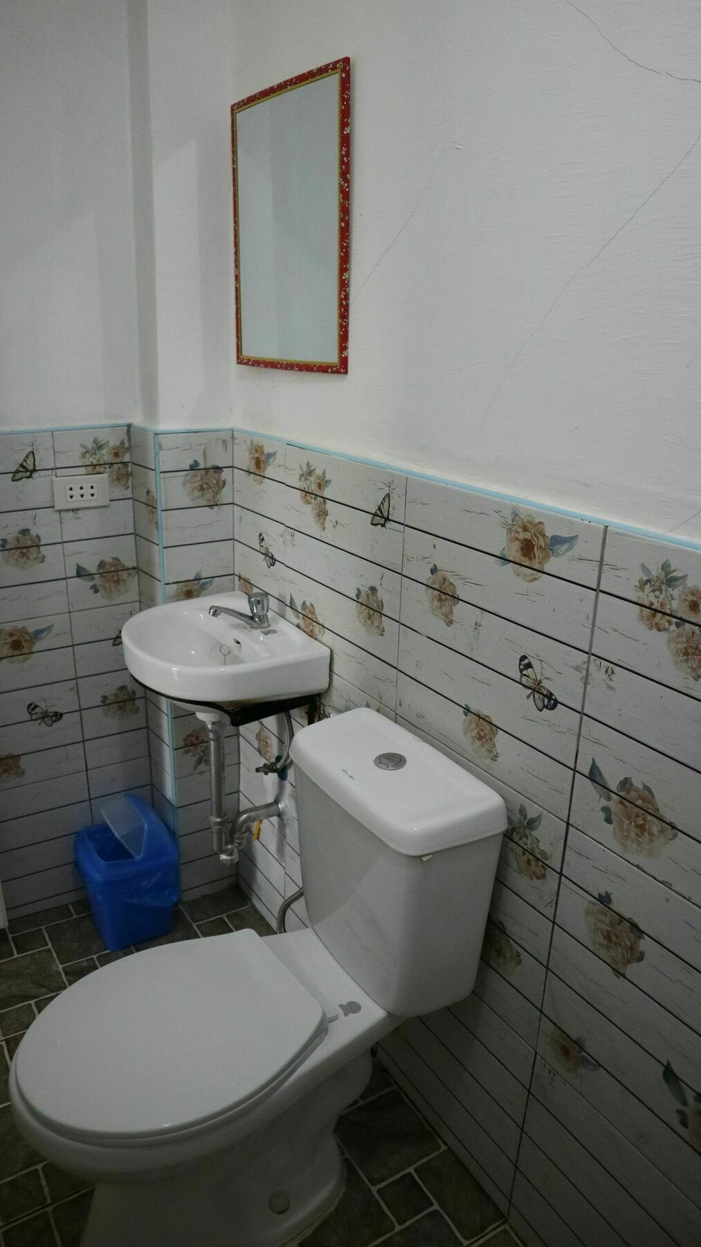 Charm Guest House Puerto Princesa Exterior foto